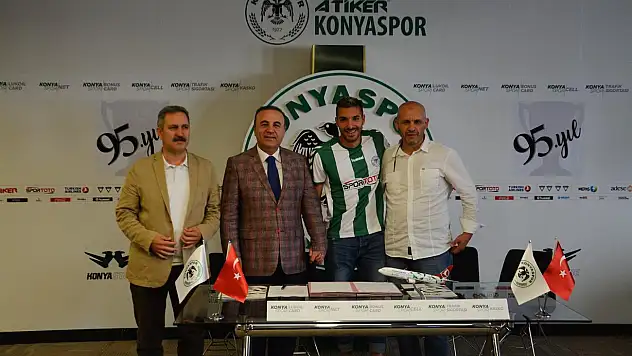 Konyaspor'dan çifte imza!