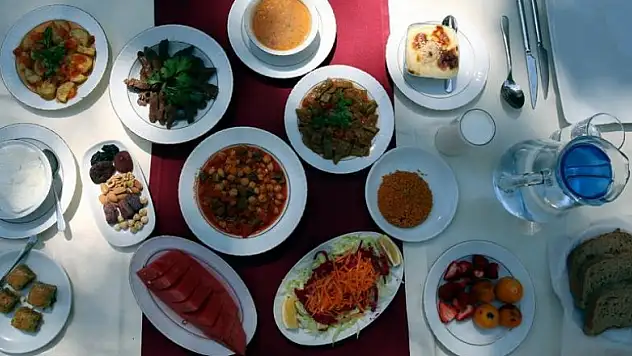 Uzmanlardan bayramda beslenme önerileri