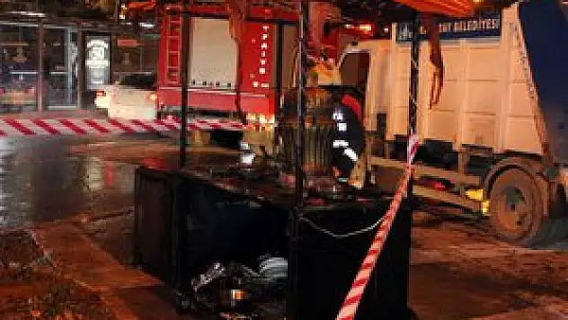 Seyyar tezgah arabası yandı