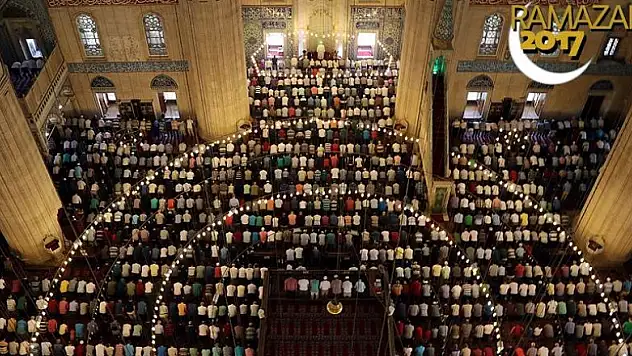 Selimiye'de ramazanın son cuması kılındı