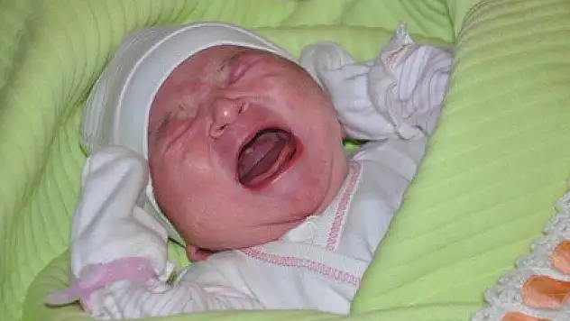 Emine '11.12.2013 14:15' bebeği