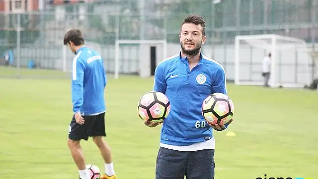 Özgür Çek, Konyaspor'un radarında
