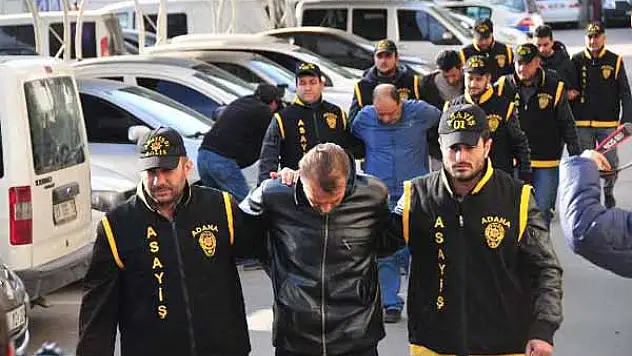 İncirlik Üssü'nü soydular