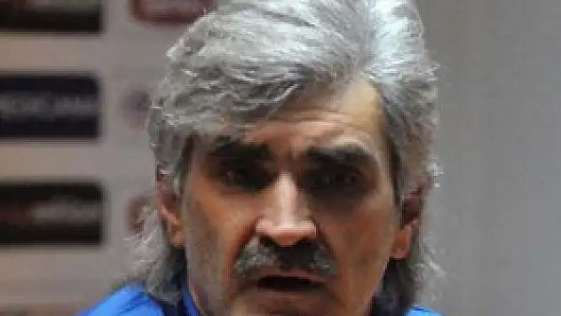 Uğur Tütüneker istifa etti