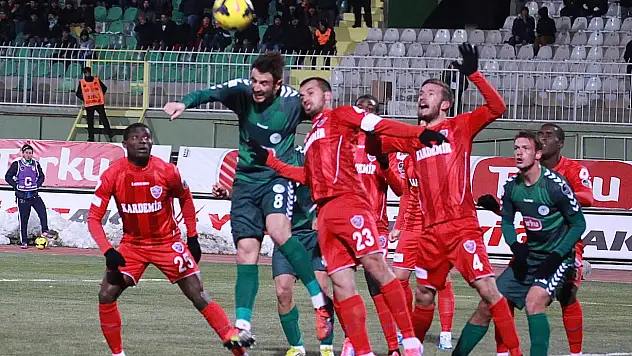 Torku Konyaspor'a hakem darbesi - ÖZEL