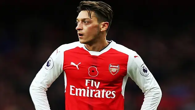 Mesut'tan F.Bahçe'ye transfer jesti! 'Gitmelisin'