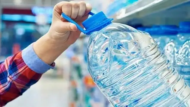 BPA'lı plastik şişelerde kanser satın alıyoruz