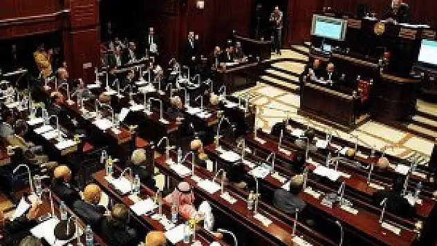 Mısır'da yeni anayasa referandumu 14-15 Ocak'ta