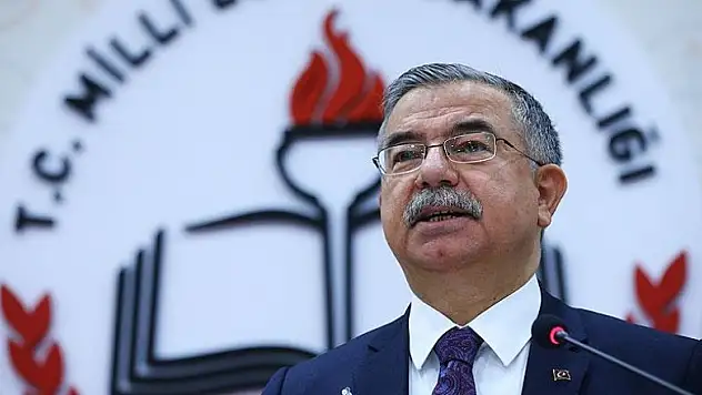Bakan Yılmaz güncellenen müfredatı açıkladı