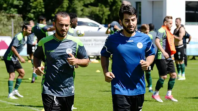 Konyaspor'un yeni transferleri kampa katıldı