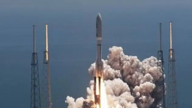 Çin'in Ay aracı Yütu mekikten ayrıldı