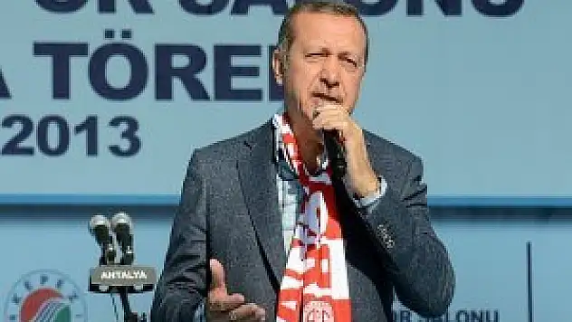 Başbakan Erdoğan'dan burs müjdesi