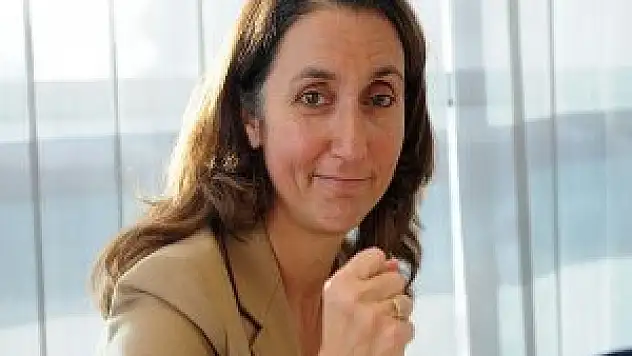 Almanya'da kabineye ilk Türk bakan