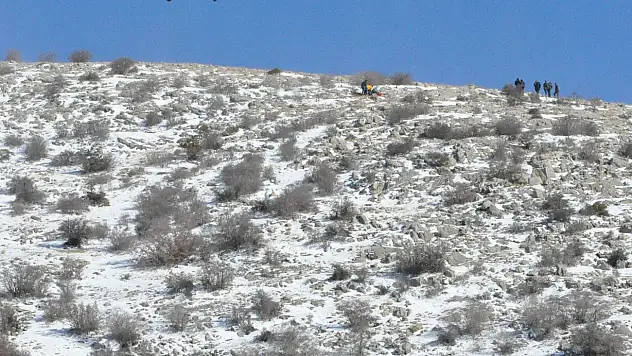 Helikopterle hastaneye götürülürken öldü