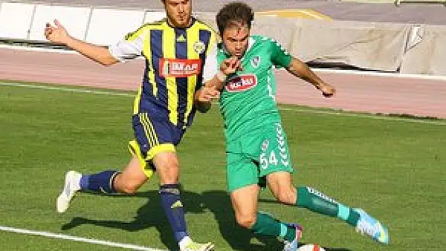 Anadolu Selçukluspor eli boş döndü 2-0