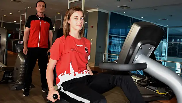 Zeliha Ağrıs, tekvandoya lokantada ilgi duymuş