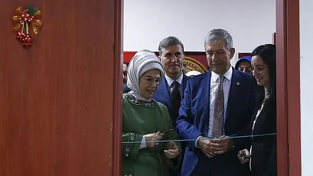 'Sezaryen ancak bir endikasyon olduğunda başvurulacak uygulamadır'