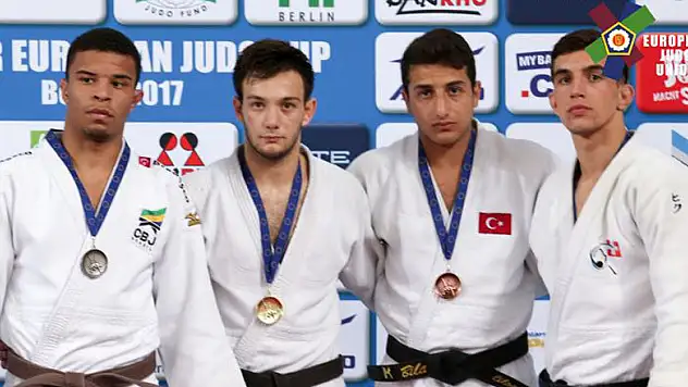 Bilal Çiloğlu'ndan bronz madalya