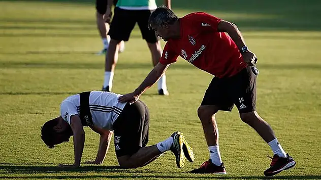 Gökhan Gönül, Konyaspor maçlarında yok