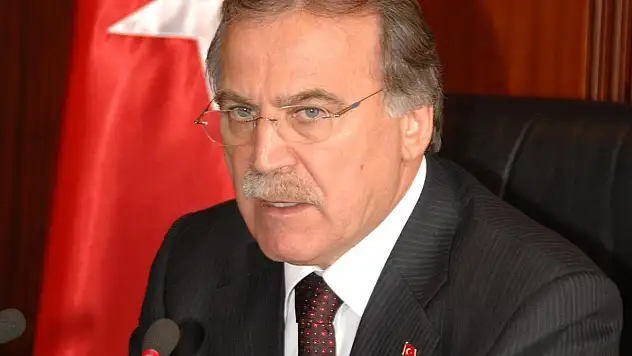 Mehmet Ali Şahin'den Hakan Şükür Yorumu