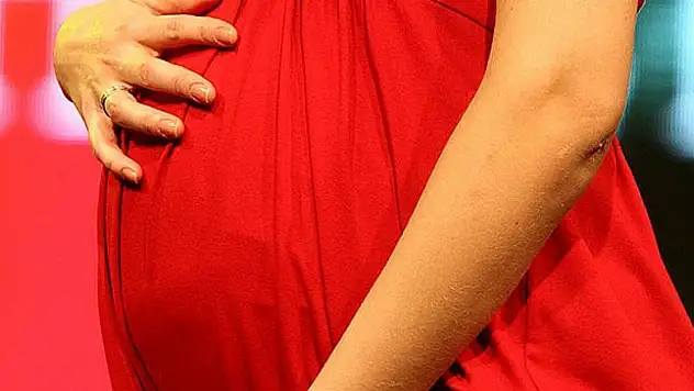 'Gebelikte iki kadından biri bel ağrısı çekiyor'