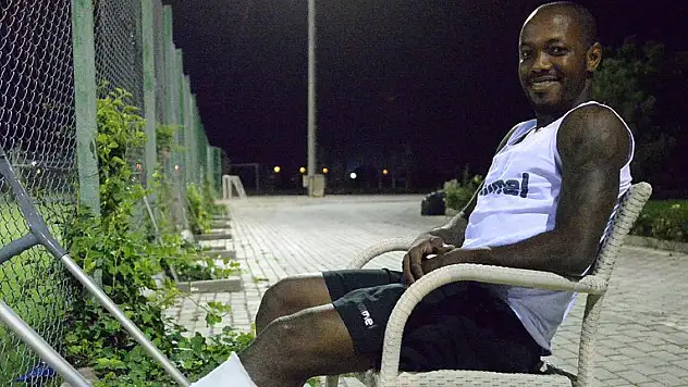 Traore, antrenmanı kenardan izledi