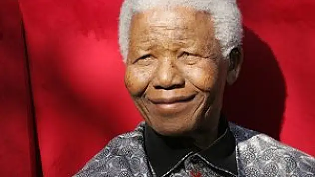 Mandela'nın ölümünün ardından aile kavgaları kızıştı