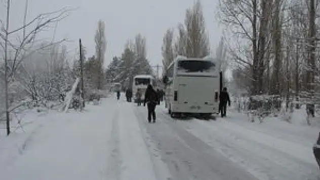 Kar Konya'da hayatı olumsuz etkiliyor