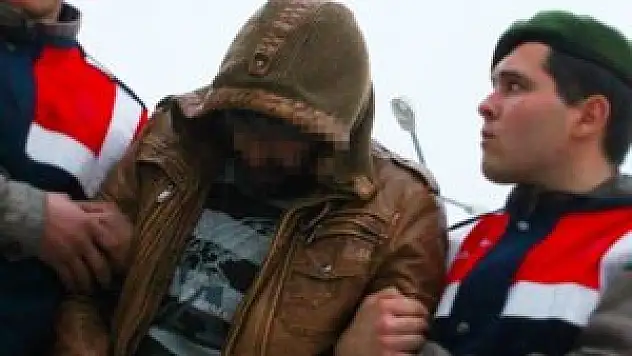 Kızını öldüren baba eşini de mi öldürdü?