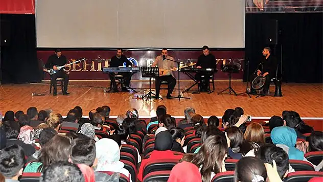 Akşehir'de ''Neşet Ertaş'' konseri