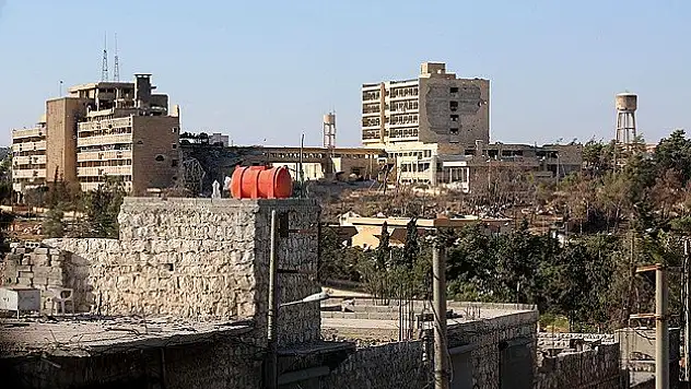 'Askeri karargah' El-Kindi Hastanesi'nin kontrolü muhaliflerde