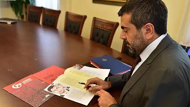 İlk zilde '15 Temmuz Milli İrade Destanı' kitapçığı dağıtılacak