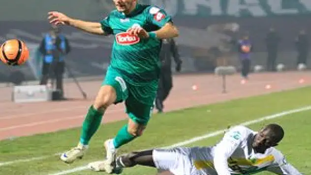 Geçmişi unutmak zorundayız