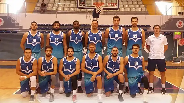 Selçuklu Basket galibiyetle başladı