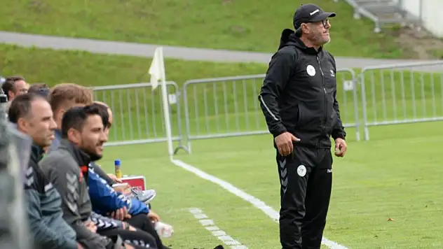 Konyaspor açıkladı! Bülent Akın görevden alındı!