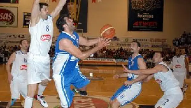 Torku Selçuk'tan ağır yenilgi