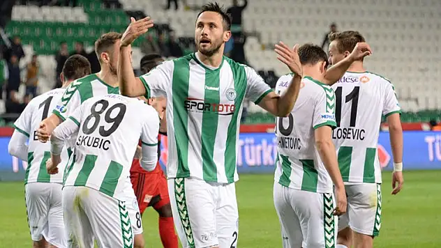 Konyaspor'da gözler Vukovic'i arıyor!