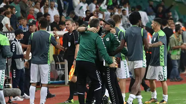 M.Reşit Akçay'dan taraftara övgü