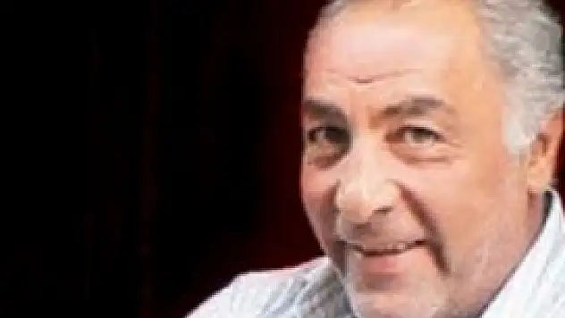 Edebiyat dünyasının acı kaybı