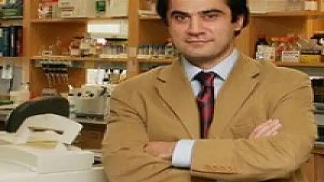 Türk doktor minik Derin'i hayata bağladı