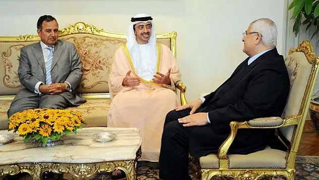 BAE'den Mısır'a destek