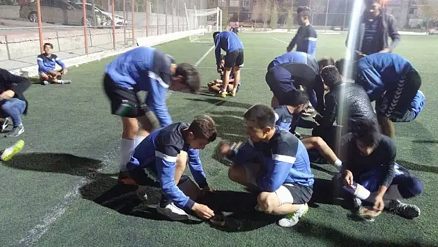 Konyaspor, alt yapıya aşure dağıttı