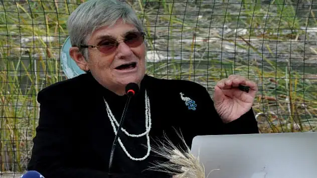 Canan Karatay'dan ilginç kurtlu elma tavsiyesi!