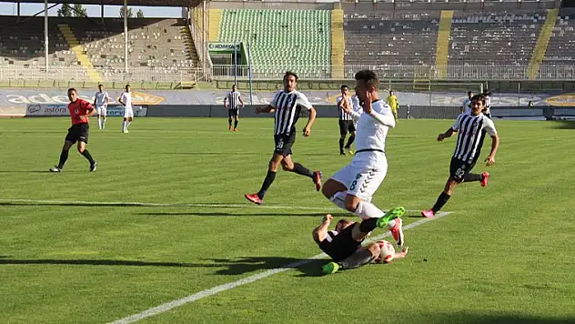 Anadolu Selçukspor, yine kayıp! 2 – 1