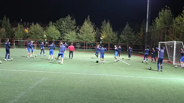 Selçukspor'da mesai başladı