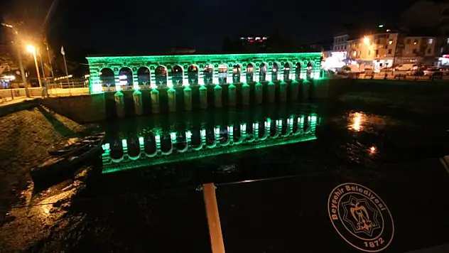 Beyşehir'den Konyaspor'a aydınlatmalı destek