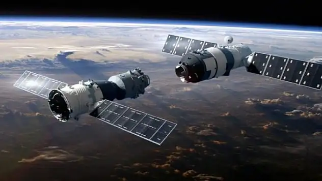 Dünya'ya düşüyor! Çin'in uydusu kontrolü kaybetti