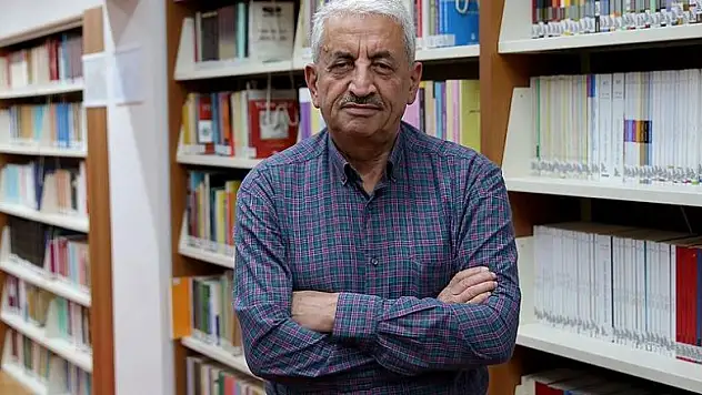 'Bilgiyi üretmemiz ve ihraç etmemiz lazım'