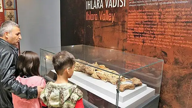 Aksaray'daki mumyalara ziyaretçi ilgisi