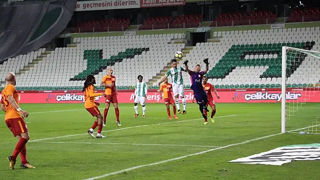 Konyaspor, yan toplardan gol atamıyor